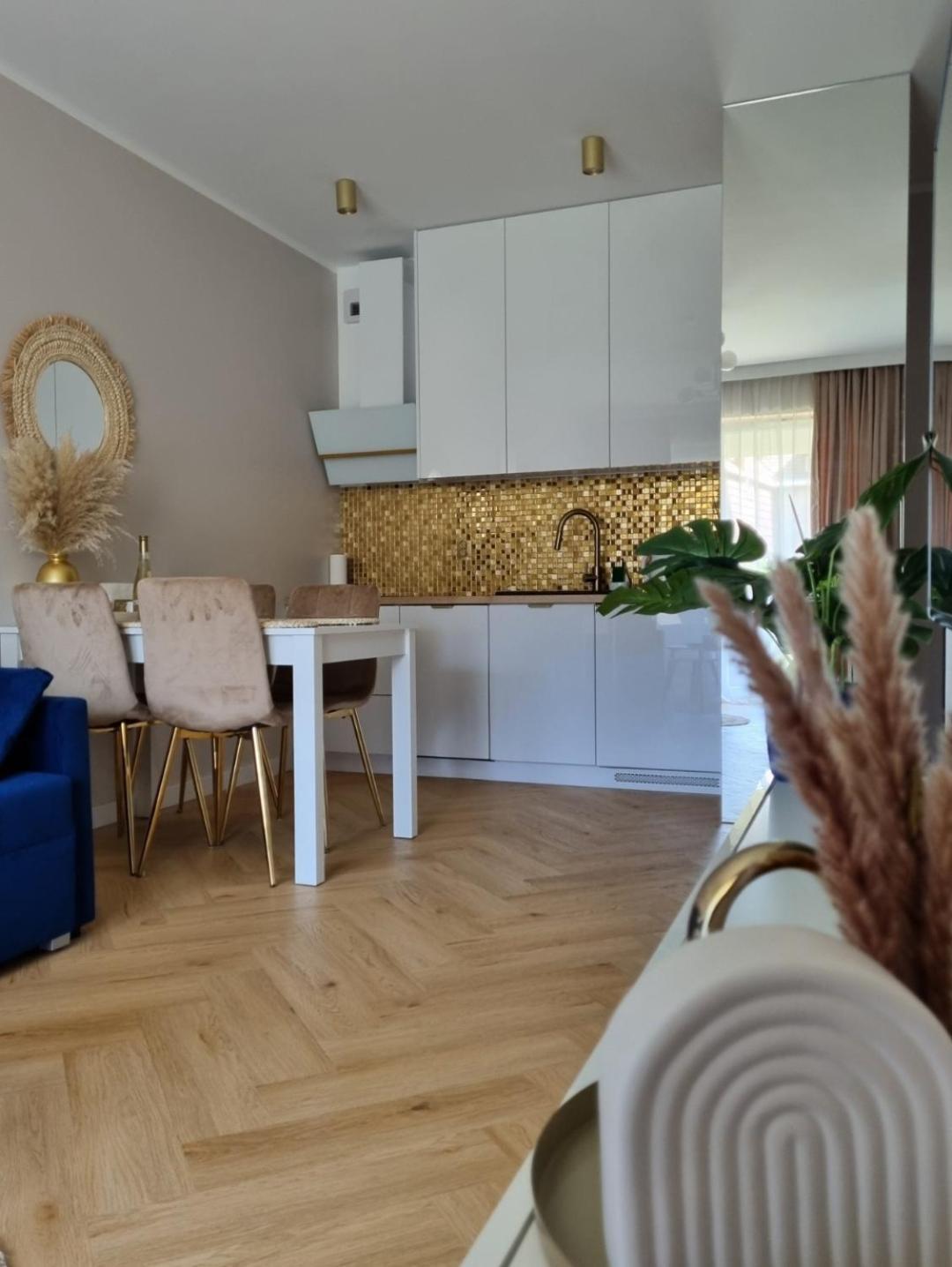 Baltic Waves Resort Baseny Bawialnia Silownia Garaz W Cenie Miedzyzdroje Bagian luar foto
